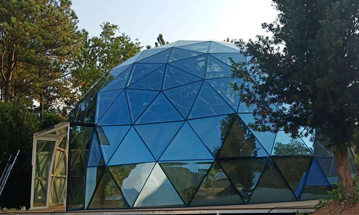 球形玻璃星空房